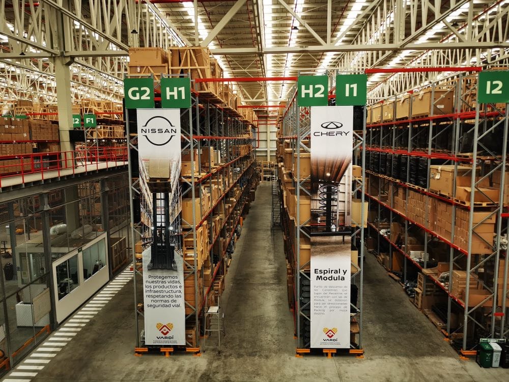 SERVICIO POSVENTA DE NISSAN COLOMBIA: LA EXCELENCIA QUE LOS CLIENTES ESPERAN V12MAGAZINE En el competitivo mundo automotriz, el servicio posventa se ha convertido en un factor crucial para la satisfacción y fidelización de los clientes. V12MAGAZINE