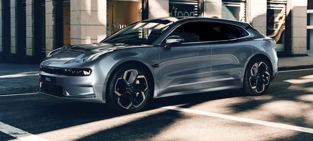ZEEKR: EL LUJO ELÉCTRICO LLEGA A COLOMBIA CON DOS MODELOS CARGADOS DE TECNOLOGÍA PREMIUM Y DISEÑO MODERNO V12MAGAZINE Zeekr 001