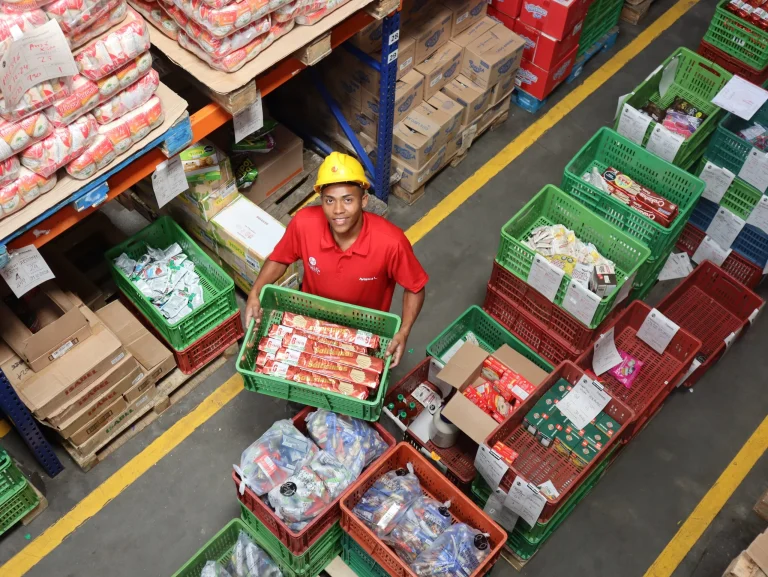 Ford - Banco de alimentos