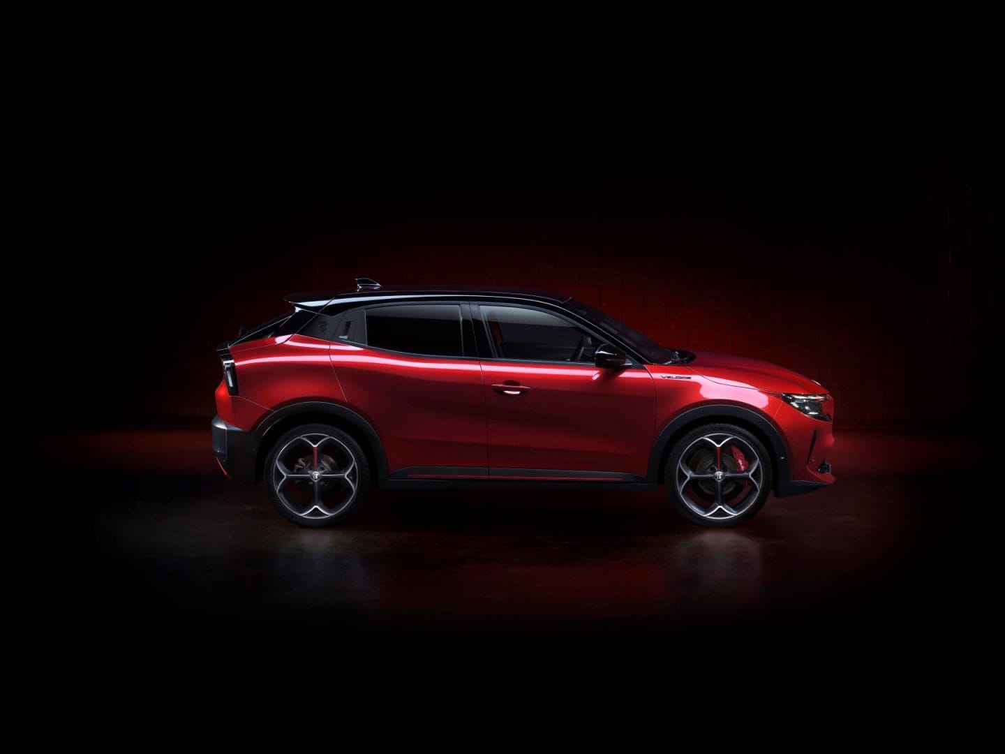 ALFA ROMEO JUNIOR ELETTRICA VELOCE: 280 CABALLOS DE DEPORTIVIDAD ELÉCTRICA V12MAGAZINE Alfa Romeo Junior Elettrica Veloce