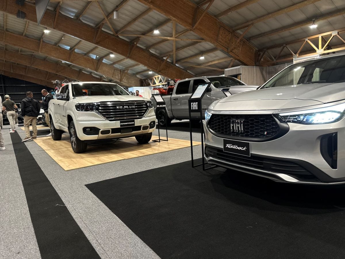 LA POTENCIA Y AVENTURA DE FIAT, JEEP Y RAM IMPACTAN EL SALÓN DEL AUTOMÓVIL DE BOGOTÁ V12MAGAZINE FIAT - JEEP - RAM
