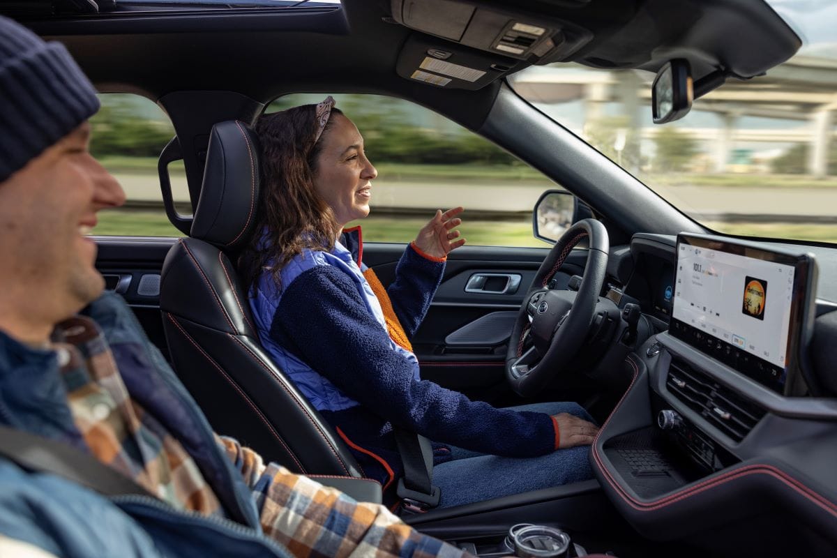 NUEVA FORD EXPLORER ST: POTENCIA Y LUJO EN UNA SUV DE ALTO RENDIMIENTO V12MAGAZINE La nueva Ford Explorer ST llega a Colombia en preventa, combinando potencia y lujo en una SUV de alto rendimiento, diseñada para ofrecer una experiencia de conducción única y deportiva. V12MAGAZINE