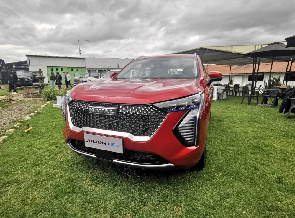 GREAT WALL MOTOR Y SU APUESTA ELECTRIFICADA EN COLOMBIA, AHORA DE LA MANO DE INCHCAPE V12MAGAZINE Great Wall Motor (GWM) bajo la representación de Inchcape, marca un nuevo comienzo en Colombia, apostando a un futuro sostenible con vehículos de tecnología avanzada y una visión ecológica. V12MAGAZINE