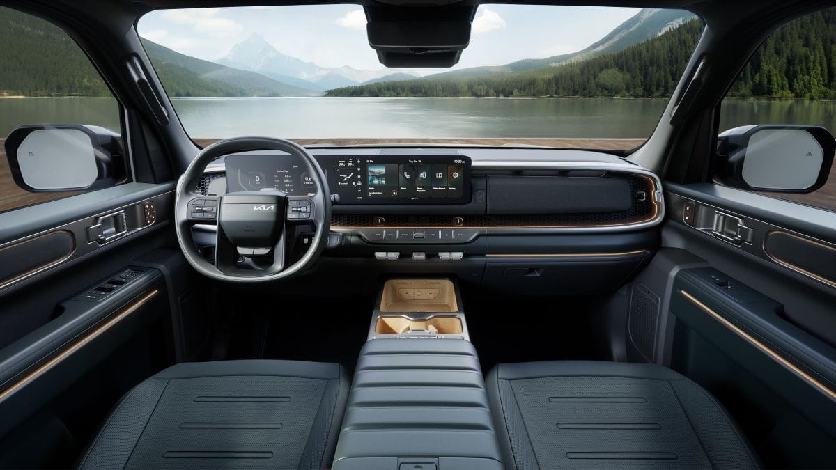 KIA TASMAN DESEMBARCA EN EL MUNDO PARA CAMBIAR EL SEGMENTO DE CAMIONETAS CON INNOVACIÓN Y VERSATILIDAD V12MAGAZINE La Kia Tasman se presenta como una pickup moderna que combina diseño, tecnología y versatilidad. Con una estructura sólida y una estética pensada para facilitar su uso en cualquier entorno, esta pickup marca un nuevo estándar en el segmento. V12MAGAZINE