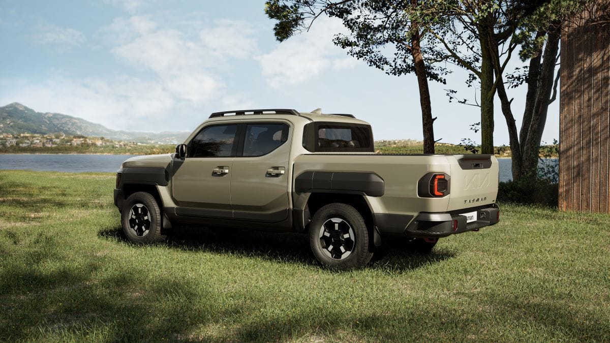 KIA TASMAN DESEMBARCA EN EL MUNDO PARA CAMBIAR EL SEGMENTO DE CAMIONETAS CON INNOVACIÓN Y VERSATILIDAD V12MAGAZINE La Kia Tasman se presenta como una pickup moderna que combina diseño, tecnología y versatilidad. Con una estructura sólida y una estética pensada para facilitar su uso en cualquier entorno, esta pickup marca un nuevo estándar en el segmento. V12MAGAZINE
