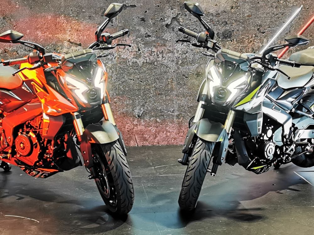 LA INNOVACIÓN DE BAJAJ Y TRIUMPH BRILLA EN EL SALÓN DEL AUTOMÓVIL V12MAGAZINE Bajaj y Triumph, con el respaldo de Grupo UMA, destacan en el Salón del Automóvil, ofreciendo innovadoras ediciones especiales y experiencias de alta calidad que cautivan a los apasionados del motociclismo. V12MAGAZINE