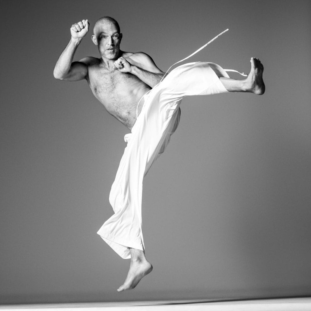 DESCUBRE EL NUEVO CALENDARIO PIRELLI 2025: UN HOMENAJE A LA BELLEZA Y DIVERSIDAD V12MAGAZINE Calendario Pirelli 2025 presenta una propuesta renovadora de Ethan James Green en el Museo de Historia Natural de Londres, celebrando la diversidad y la belleza humana en su esencia más pura. V12MAGAZINE