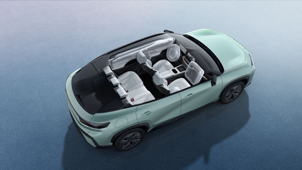 CHERY EQ7: INNOVACIÓN Y SEGURIDAD EN UNA SUV ELÉCTRICA CON RÉCORD GUINNESS V12MAGAZINE La Chery eQ7 llega a Colombia con tecnología avanzada, autonomía excepcional y un diseño de lujo, consolidándose como una SUV eléctrica que establece nuevos estándares en seguridad y movilidad sostenible. V12MAGAZINE