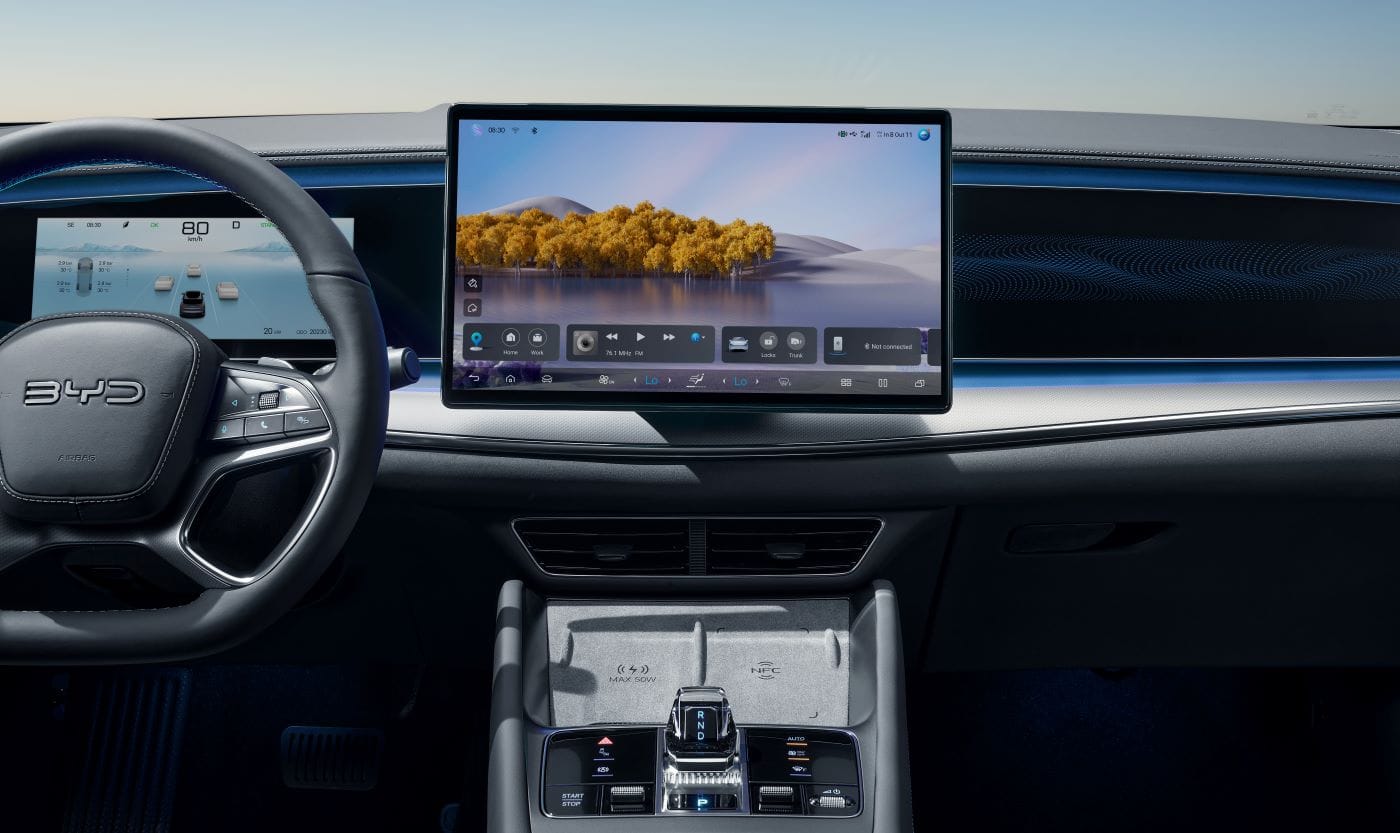 BYD SEA LION EV: EL SUV COUPÉ ELÉCTRICO QUE CAMBIARÁ LAS REGLAS EN COLOMBIA V12MAGAZINE El BYD Sea Lion EV ha llegado a Colombia con un diseño innovador, una tecnología sorprendente y un desempeño que lo convierte en el primer SUV coupé eléctrico de la marca, revolucionando el segmento. V12MAGAZINE