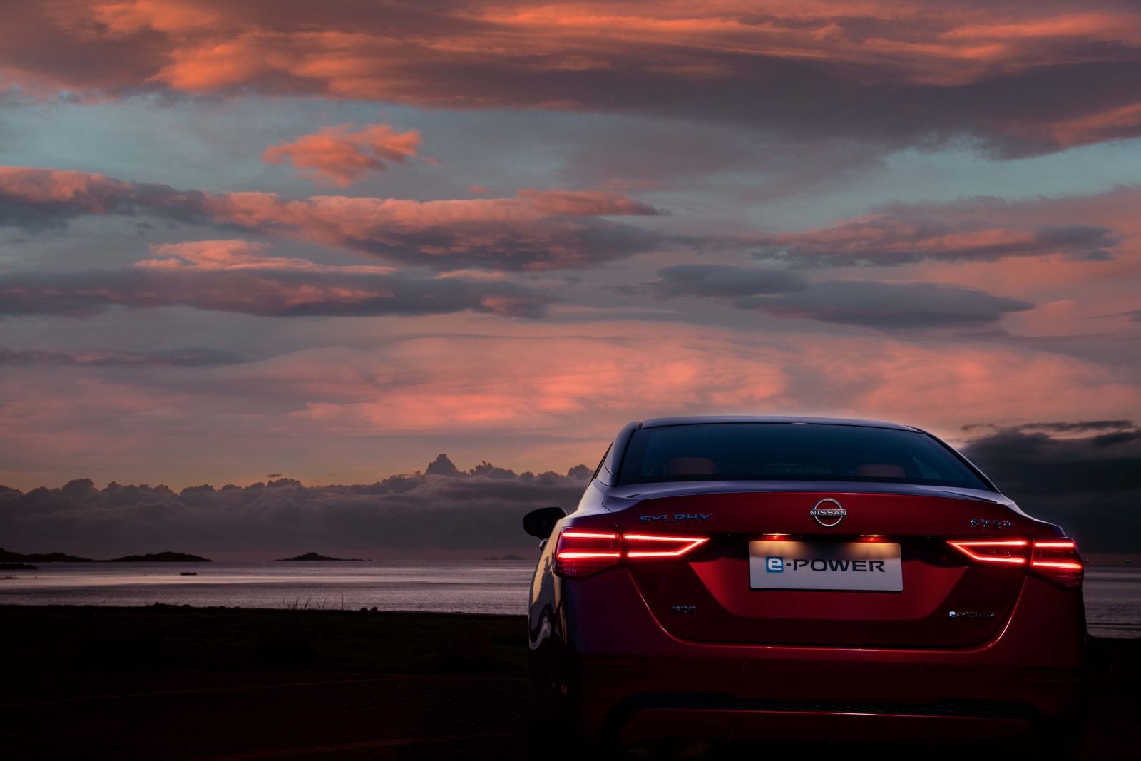 TECNOLOGÍA e-POWER: EL FUTURO ECOEFICIENTE DE NISSAN V12MAGAZINE Vehículos sostenibles están transformando el mercado colombiano, y la tecnología e-POWER de Nissan se destaca como una opción innovadora para los conductores que buscan eficiencia y sostenibilidad. V12MAGAZINE