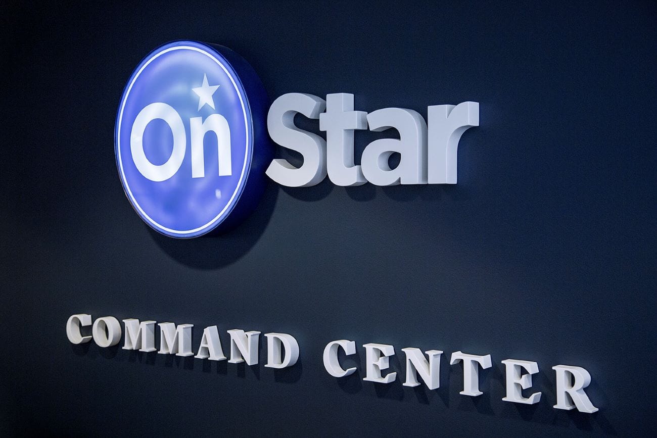 LA MAGIA DE ONSTAR HACE POSIBLE EN ESTA NAVIDAD SABER EN DÓNDE ESTÁ PAPÁ NOEL V12MAGAZINE OnStar transforma la Navidad en una experiencia inolvidable. Gracias a esta innovadora tecnología de Chevrolet, las familias pueden interactuar con Papá Noel y vivir la magia de las festividades como nunca. V12MAGAZINE