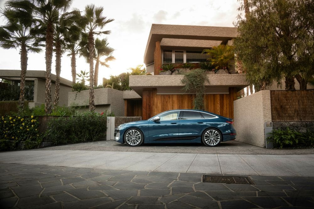 LA NUEVA NOMENCLATURA PARA NOMBRAR LOS MODELOS DE AUDI CAMBIA RADICALMENTE ¿QUÉ PROPÓSITO TIENE? V12MAGAZINE Audi decidió estandarizar la nomenclatura de sus modelos, con el fin de ofrecer una orientación más intuitiva para sus clientes. V12MAGAZINE