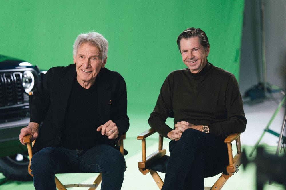 HARRISON FORD IMPACTA CON SU ÉPICA COLABORACIÓN CON JEEP EN LA FINAL SUPER BOWL 2025 V12MAGAZINE Harrison Ford hace una aparición sorpresa en el anuncio de dos minutos de la icónica marca Jeep, titulado "Manual del propietario", durante la Super Bowl 2025, destacando la libertad y aventura de la marca. V12MAGAZINE