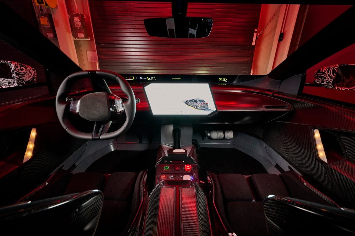 ¿EN QUÉ CONSISTE EL ´HEART OF JOY´, EL CEREBRO QUE ACELERA EL FUTURO DE BMW? V12MAGAZINE Heart of Joy, el alma tecnológica del revolucionario BMW Vision Driving Experience, está redefiniendo los límites de la conducción eléctrica. Este prototipo de alto desempeño, creado por BMW Group, no solo promete dinámica y precisión, sino que lleva el placer de conducir a un nivel nunca visto. V12MAGAZINE