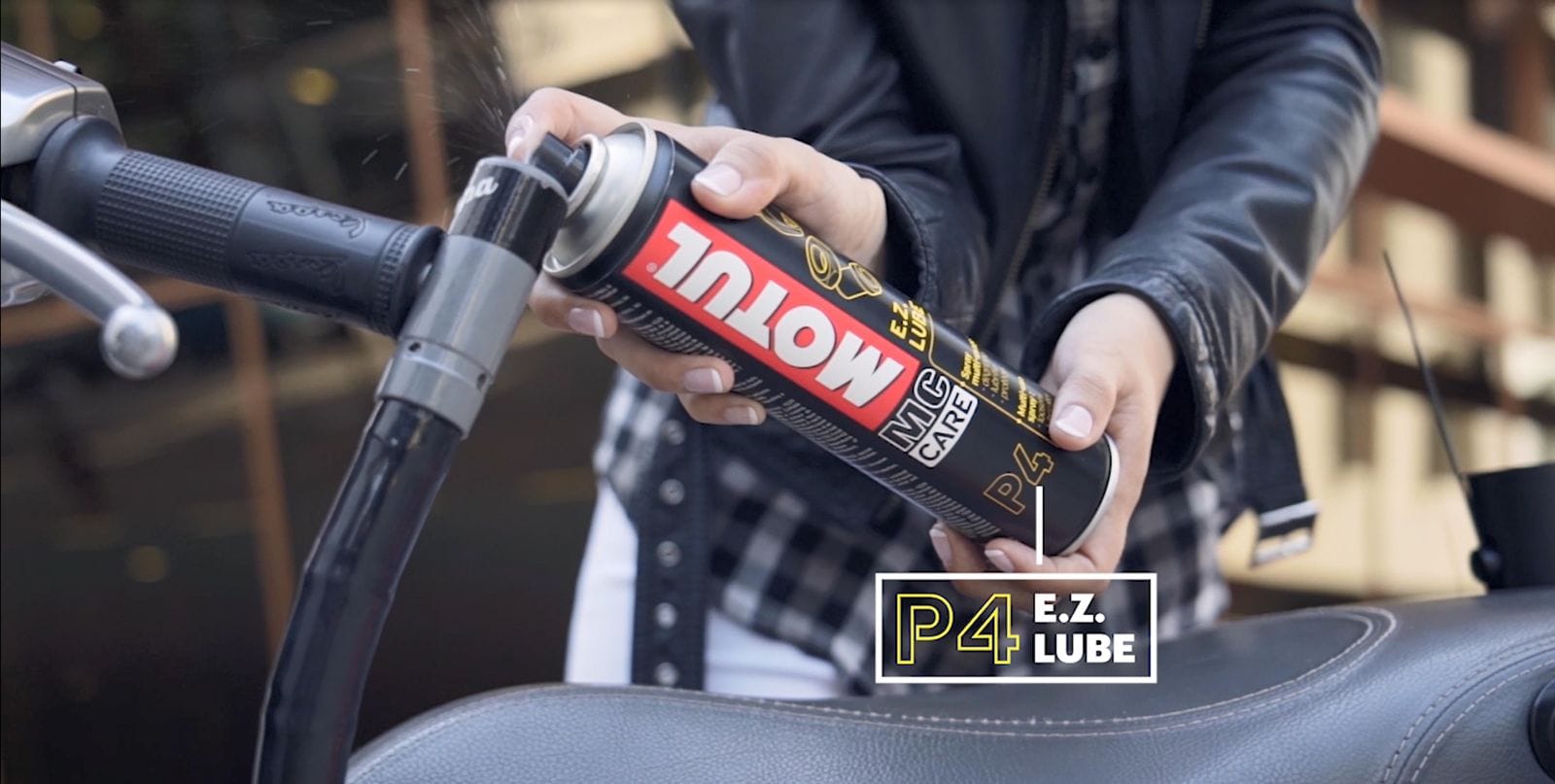 GARAJE MOTUL EN COLOMBIA: TECNOLOGÍA Y PASIÓN AL VOLANTE V12MAGAZINE Motul acaba de encender los motores de una nueva era en el cuidado automotriz con la apertura de su primer Garaje Motul en Colombia. Este innovador espacio, ubicado en el corazón de Bogotá, promete una experiencia premium que combina tecnología de punta, lubricantes franceses de calidad superior y un servicio que hará vibrar a los amantes de los vehículos. V12MAGAZINE