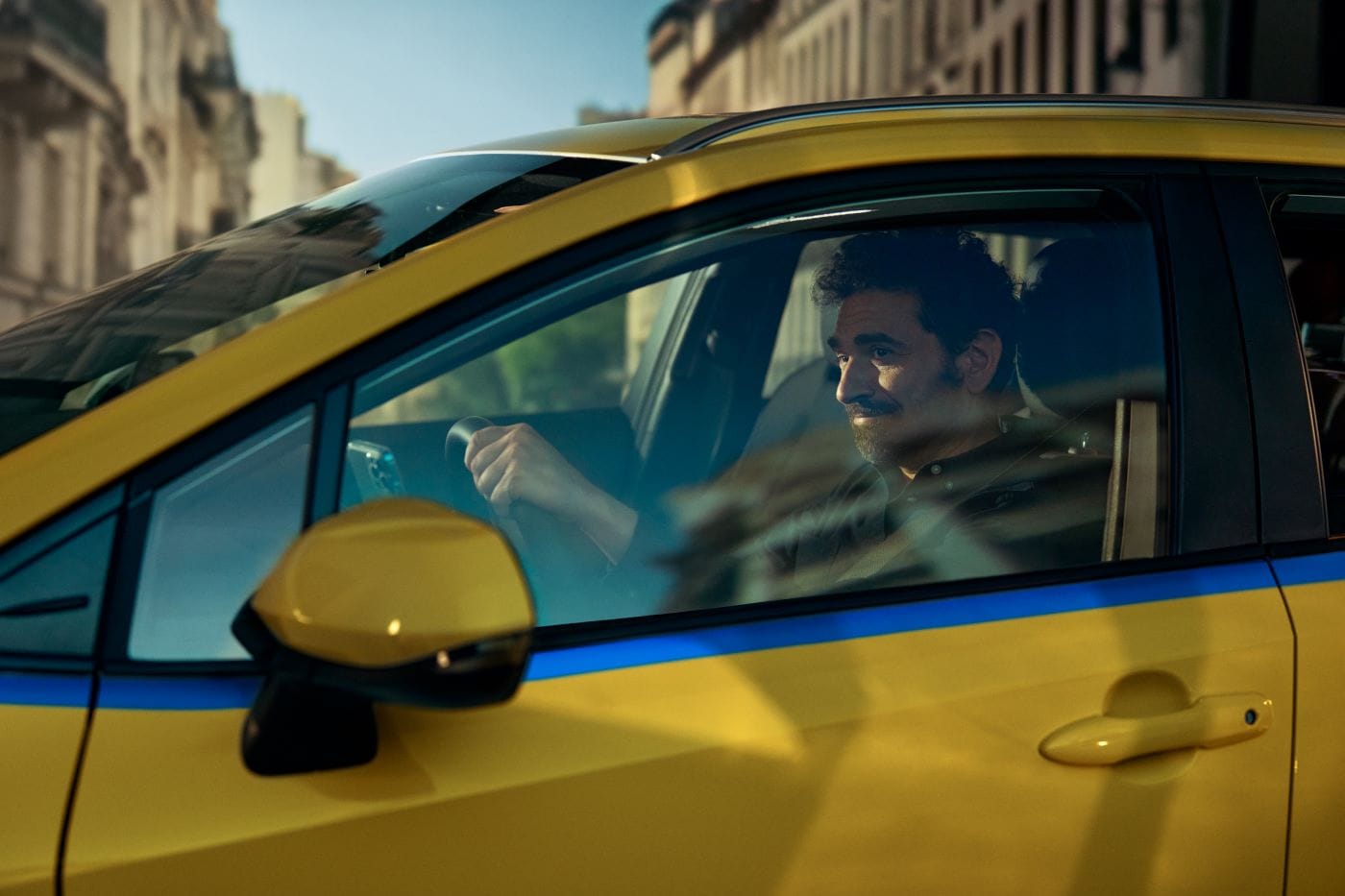 UBER TAXI: UNA ALTERNATIVA PARA EL DÍA SIN CARRO EN BOGOTÁ V12MAGAZINE Uber