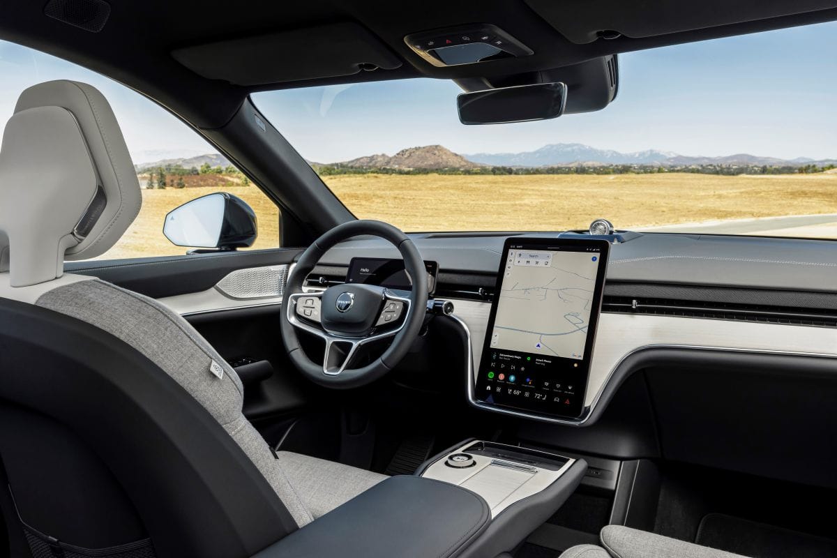 CARTAGENA SE ELECTRIFICA CON VOLVO: EL IMPRESIONANTE EX90 Y XC90 LLEGAN A LATINOAMÉRICA V12MAGAZINE Cartagena, la joya del Caribe colombiano, acaba de convertirse en el escenario de un lanzamiento que promete revolucionar la carretera. Volvo Cars, representada por Astara en Colombia, trae a Latinoamérica dos titanes de la innovación automotriz: el Volvo EX90, un SUV completamente eléctrico, y el renovado Volvo XC90. V12MAGAZINE