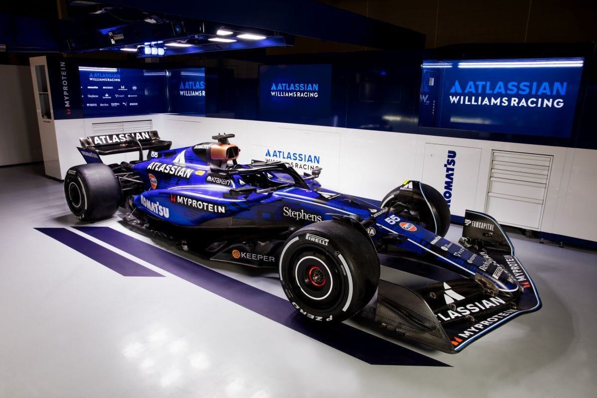 EL ESPECTACULAR WILLIAMS FW47 DEBUTA EN SILVERSTONE: SAIZ Y ALBON MARCAN EL INICIO DE UNA NUEVA ERA V12MAGAZINE WilliamsF1