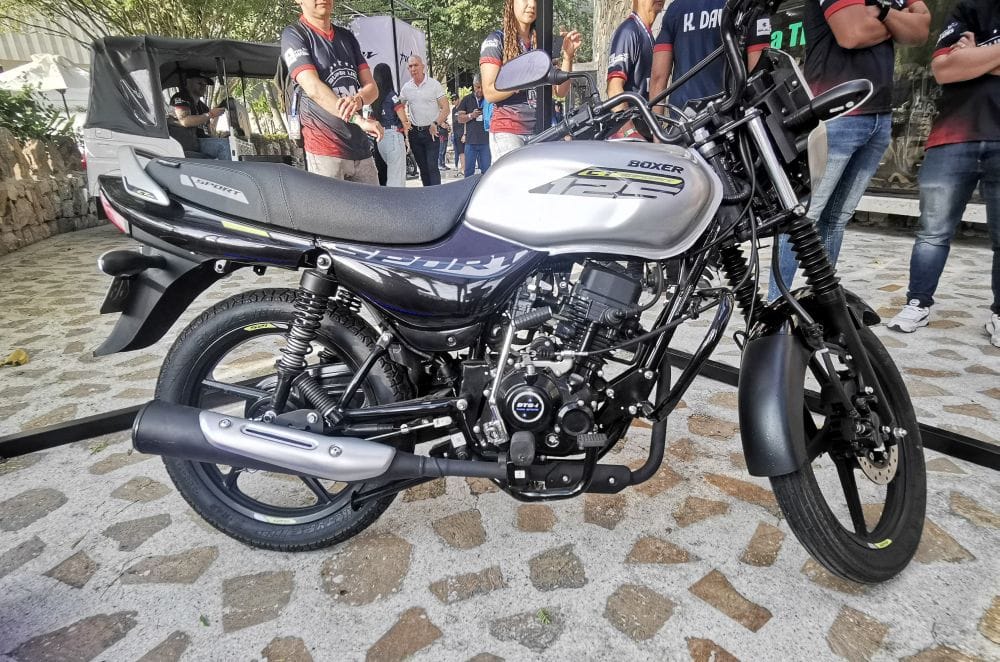 MERCADO DE MOTOCICLETAS COLOMBIANO ARRANCA FUERTE: LAS NUEVAS PULSAR DE GRUPO UMA LO REVOLUCIONAN V12MAGAZINE El mercado de motocicletas en Colombia no para de acelerar. En febrero de 2025, se vendieron 80.585 unidades, un crecimiento explosivo del 25,45 % respecto al año anterior, según datos de la ANDI y Fenalco. En este escenario vibrante, Grupo UMA se roba el show con el lanzamiento de cinco nuevos modelos que prometen revolucionar las calles colombianas. V12MAGAZINE