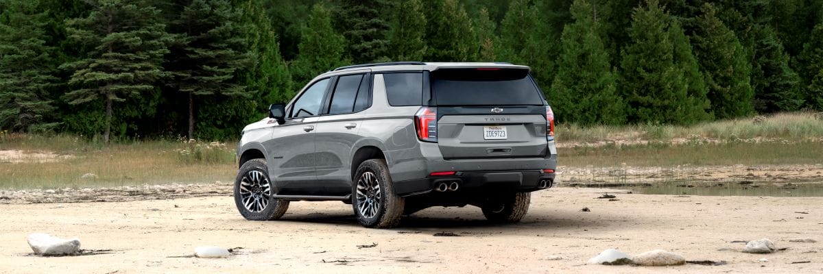 CHEVROLET TAHOE 2025 IRRUMPE EN COLOMBIA: FUERZA BRUTAL, LUJO SIN LÍMITES V12MAGAZINE La Chevrolet Tahoe 2025 irrumpe en Colombia como un titán de las SUV, fusionando potencia descomunal, tecnología de punta y lujo premium para conquistar cualquier terreno. V12MAGAZINE