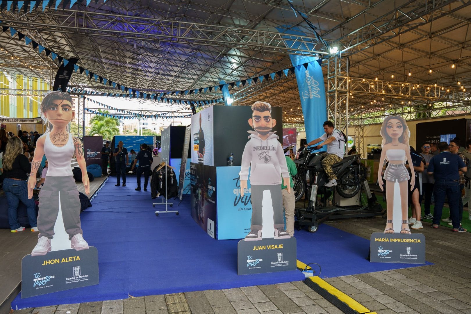 MOVILIDAD LIGERA: LA REVOLUCIÓN QUE TRANSFORMA LAS CALLES DE COLOMBIA V12MAGAZINE La movilidad ligera se posiciona como una solución clave para enfrentar los desafíos urbanos en Colombia, promoviendo un transporte más seguro, sostenible e inclusivo. V12MAGAZINE