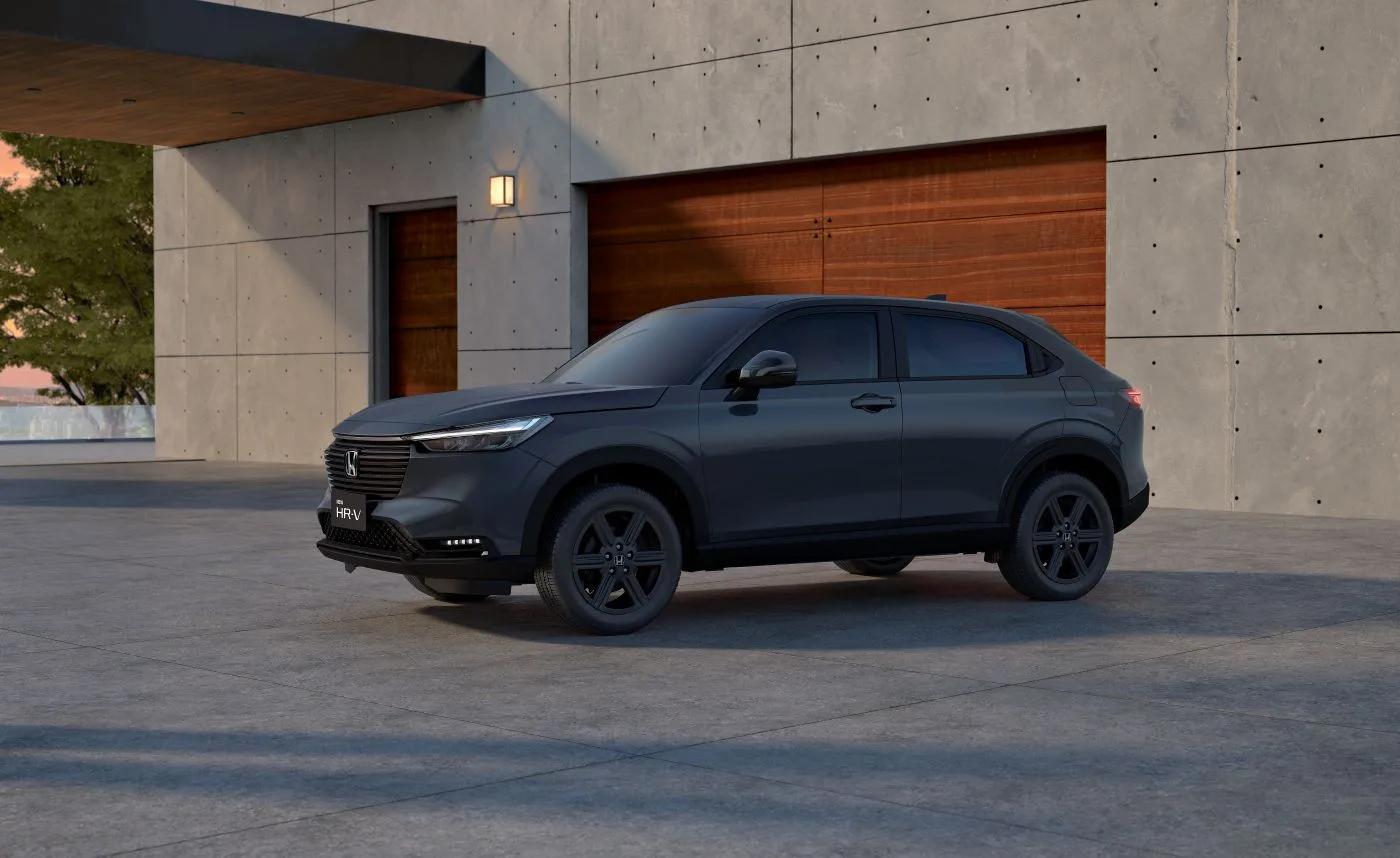 HONDA HR-V DE NUEVO EN EL JUEGO: AHORA CON ESTILO, POTENCIA Y UN PRECIO IMBATIBLE EN COLOMBIA V12MAGAZINE HONDA HR-V regresa a Colombia con fuerza, relanzando una SUV compacta que combina diseño fastback, tecnología avanzada y un precio competitivo. Desde Bogotá, Honda presenta un vehículo que promete revolucionar el mercado automotriz. V12MAGAZINE