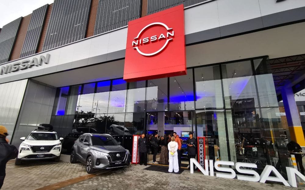 NISSAN INAUGURA SU VITRINA MÁS INNOVADORA Y SOSTENIBLE EN COLOMBIA CON UNA INVERSIÓN PODEROSA V12MAGAZINE Vitrina - Nissan - Morato