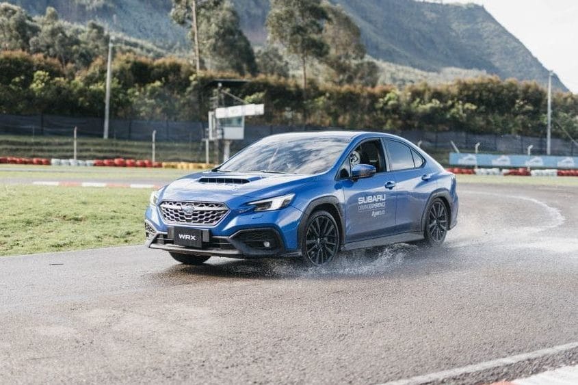 SUBARU WRX TS: POTENCIA DESENFRENADA PARA LOS AMANTES DE LA VELOCIDAD V12MAGAZINE Subaru irrumpe en Colombia con el WRX tS, un bólido que fusiona la herencia de los rallies con tecnología de punta, diseñado para quienes buscan una experiencia de manejo pura y electrizante. V12MAGAZINE