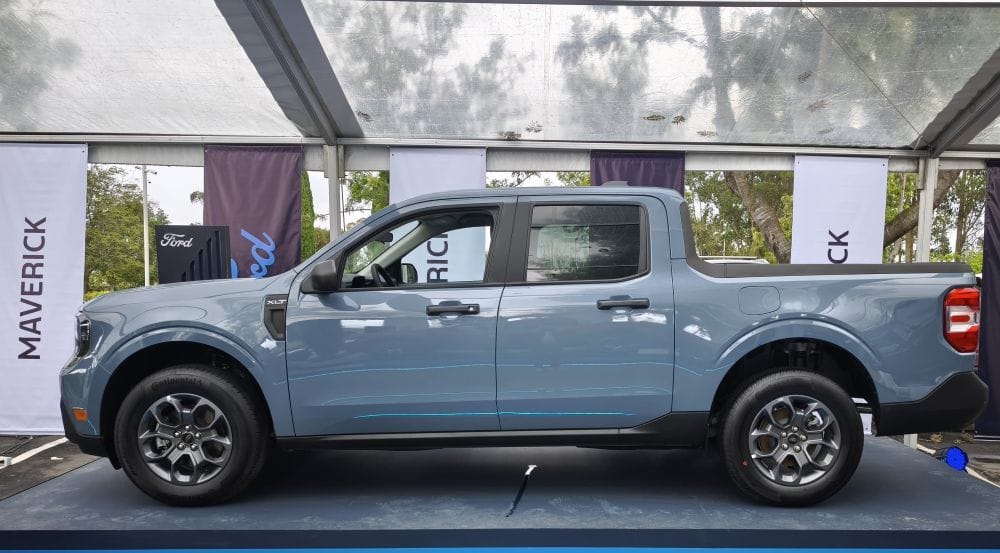 FORD MAVERICK 2025: LA INCREÍBLE REVOLUCIÓN HÍBRIDA DE FORD EN UNA PICK-UP COMPACTA Y TECNOLÓGICA V12MAGAZINE La Ford Maverick 2025 aterriza en Colombia con una propuesta innovadora que combina eficiencia, diseño moderno y tecnología avanzada, redefiniendo el concepto de pick-up compacta en el país. V12MAGAZINE