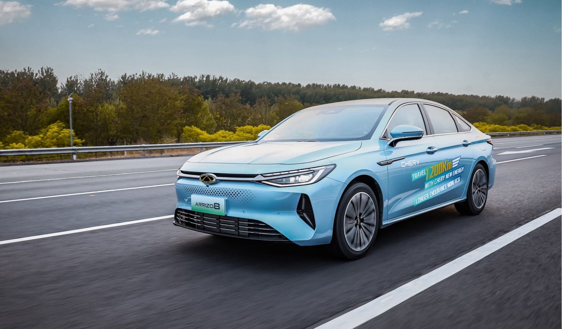 MOVILIDAD VERDE: EL IMPRESIONANTE COMPROMISO DE CHERY CON EL FUTURO SOSTENIBLE V12MAGAZINE La movilidad verde lidera la transformación del sector automotor con innovación y compromiso ambiental. Chery, pionera en sostenibilidad, redefine el futuro con tecnología híbrida y prácticas ESG. V12MAGAZINE