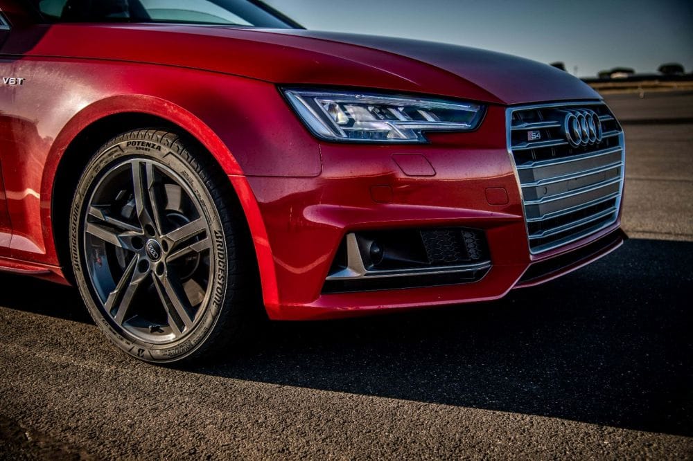 RECICLAJE AUTOMOTOR: LA PODEROSA HERRAMIENTA VERDE QUE REVOLUCIONA LA INDUSTRIA V12MAGAZINE RECICLAR