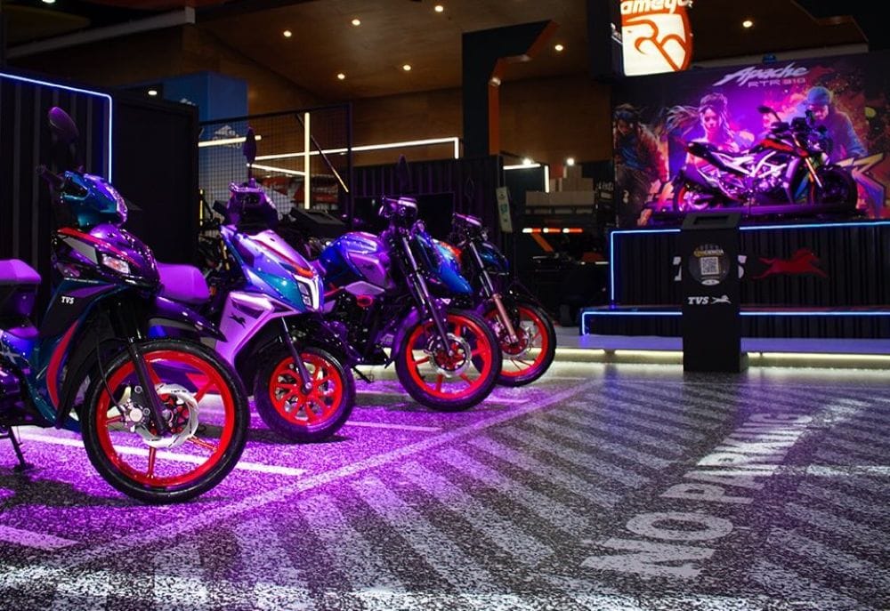 LA IA CONVERSACIONAL EN MOTOS: TECNOLOGÍA QUE CONQUISTA AL USUARIO EN SEGUNDOS V12MAGAZINE IA conversacional