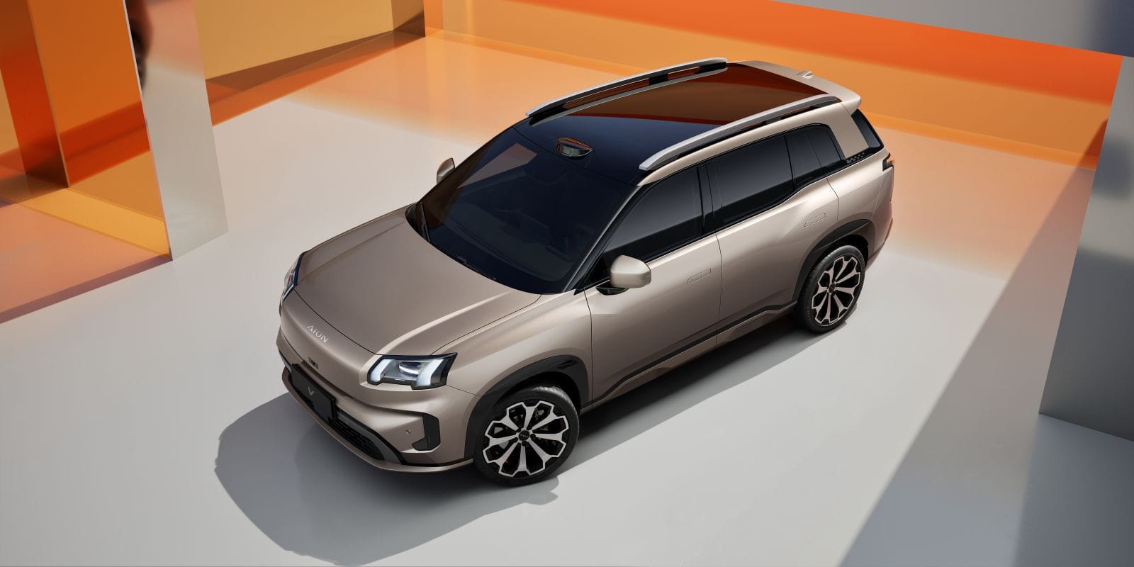 El AION V de GAC llega a Colombia ofreciendo hasta 600 km de autonomía, diseño robusto, tecnología avanzada, alto rendimiento con 165 kW (224 hp) y 240 Nm de torque. V12MAGAZINE