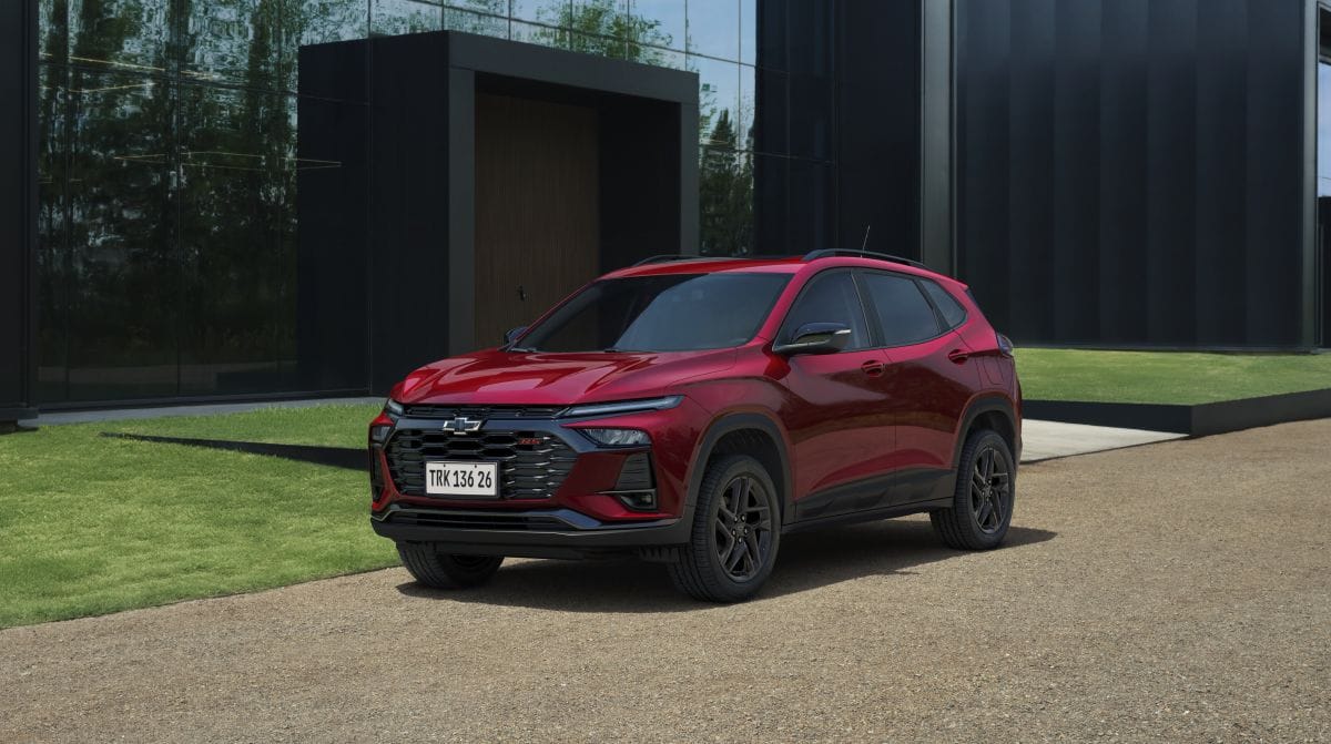 CHEVROLET PRESENTÓ CINCO IMPACTANTES MODELOS PARA EL MERCADO DEL PACÍFICO. UNO DE ESTOS YA SE VENDE EN COLOMBIA V12MAGAZINE Chevrolet 2025, nuevos modelos Chevrolet, SUV eléctricos, Onix 2025, Chevrolet Tracker, Chevrolet Captiva EV, Spark EUV, Chevrolet Groove. V12MAGAZINE