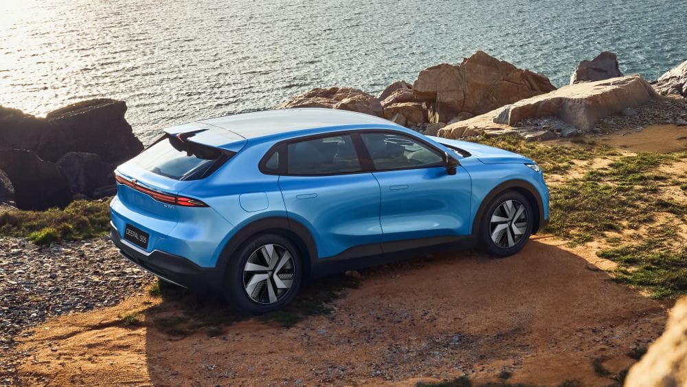 La Deepal S05 en Colombia irrumpe en el mercado con diseño sofisticado, tecnología avanzada y opciones eléctricas que redefinen lo que esperamos de una SUV de lujo. V12MAGAZINE