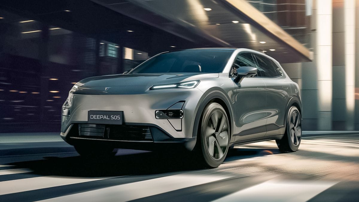 La Deepal S05 en Colombia irrumpe en el mercado con diseño sofisticado, tecnología avanzada y opciones eléctricas que redefinen lo que esperamos de una SUV de lujo. V12MAGAZINE