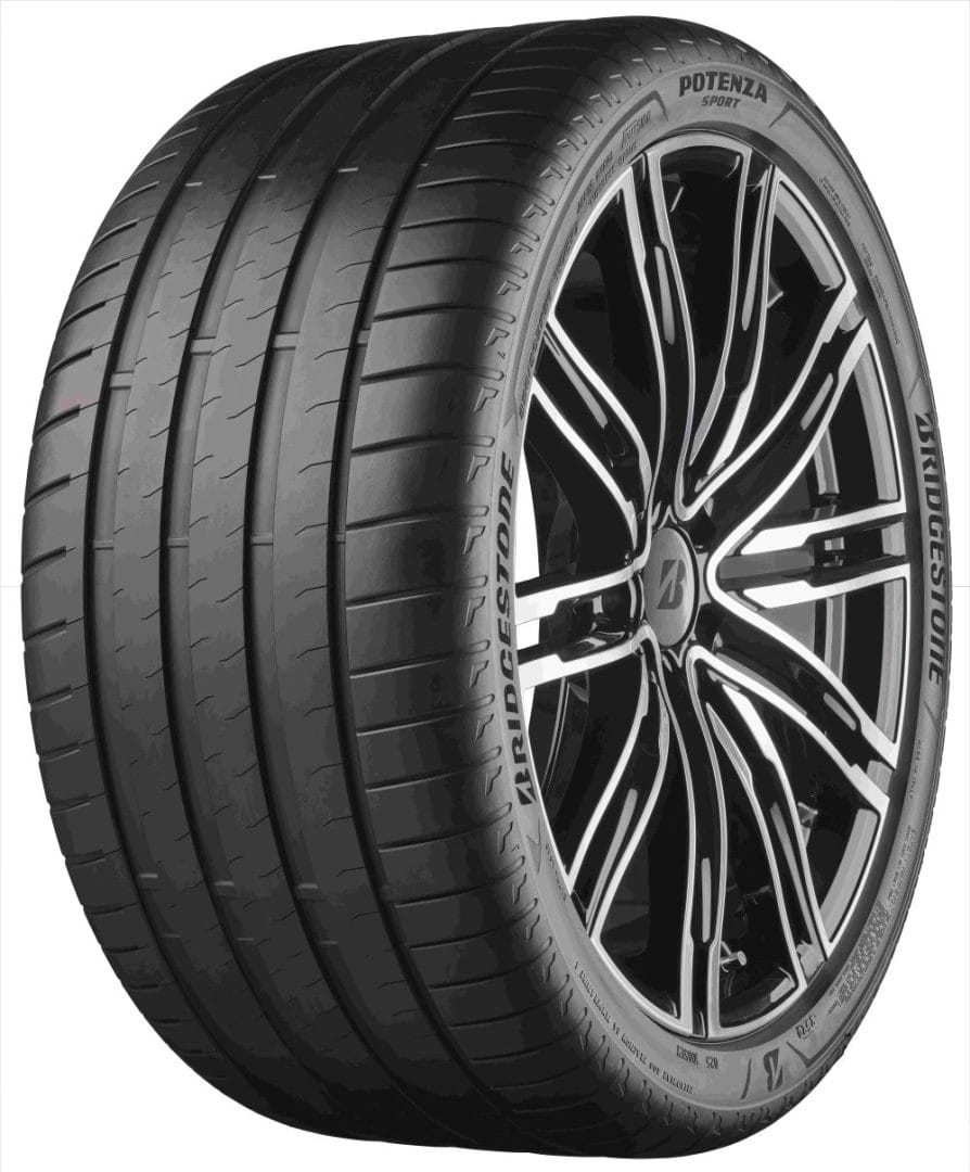 Bridgestone ha sido elegido como socio exclusivo de llantas para el nuevo Lamborghini Fenomeno, un superdeportivo edición limitada que combina potencia, diseño y tecnología para un rendimiento sin igual. V12MAGAZINE