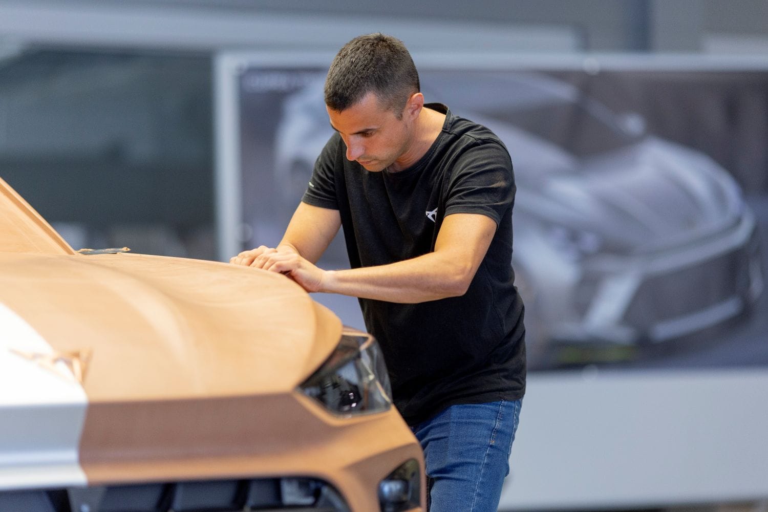 SEAT CELEBRA 50 AÑOS DE INNOVACIÓN EN SU CENTRO TÉCNICO V12MAGAZINE 50 AÑOS