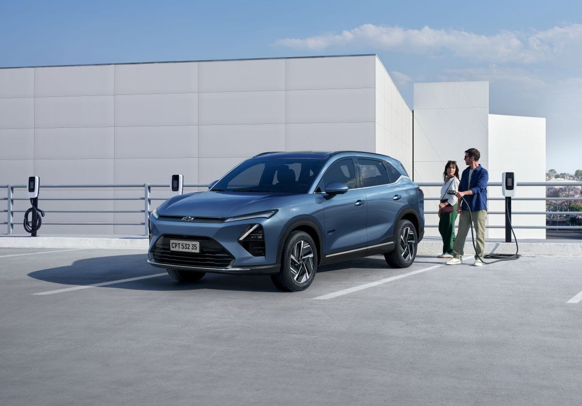 CHEVROLET PRESENTÓ CINCO IMPACTANTES MODELOS PARA EL MERCADO DEL PACÍFICO. UNO DE ESTOS YA SE VENDE EN COLOMBIA V12MAGAZINE Chevrolet 2025, nuevos modelos Chevrolet, SUV eléctricos, Onix 2025, Chevrolet Tracker, Chevrolet Captiva EV, Spark EUV, Chevrolet Groove. V12MAGAZINE