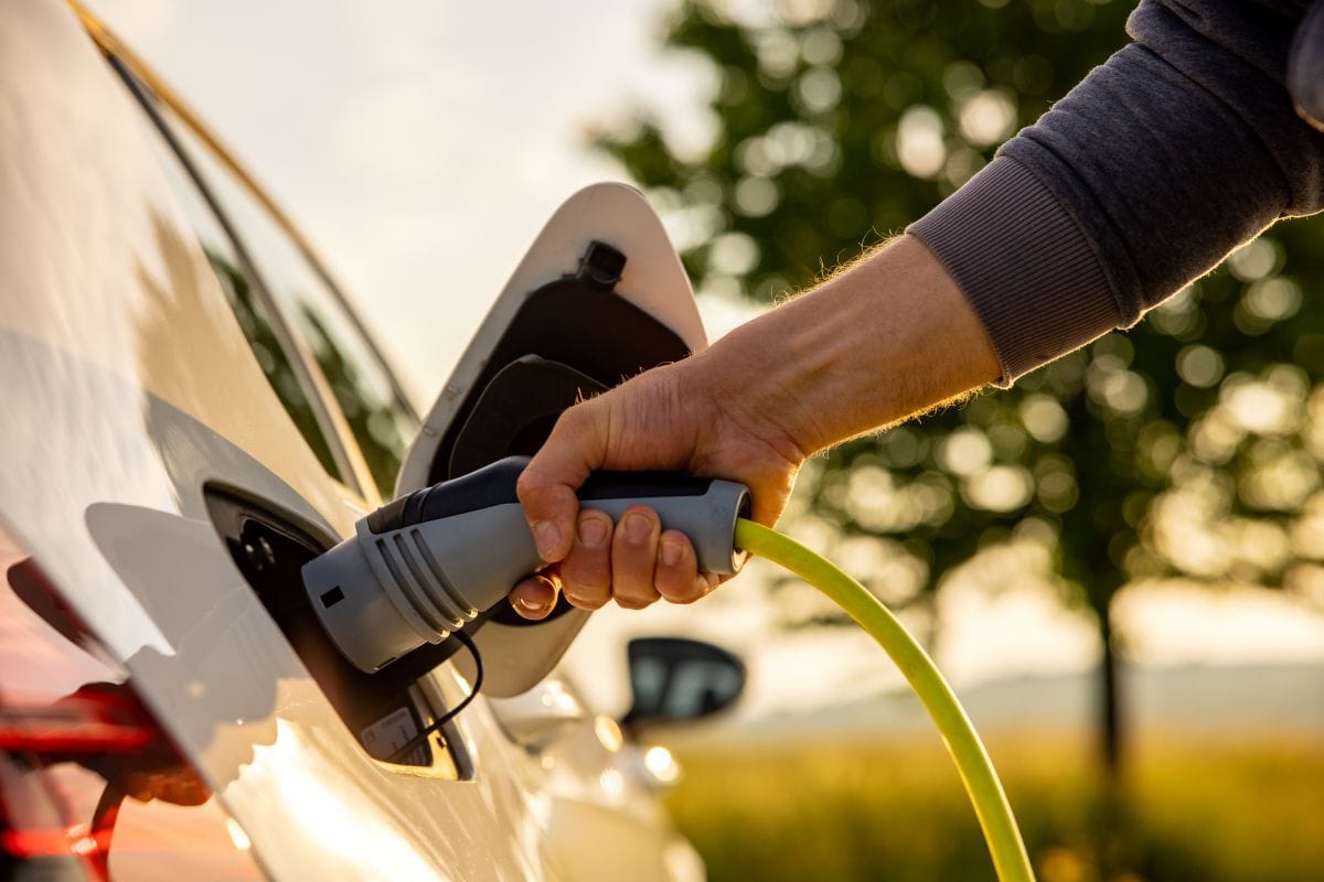 ASTARA Y LA MOVILIDAD SOSTENIBLE: AVANCES CONTUNDENTES RUMBO A UN FUTURO NET ZERO EN 2045 V12MAGAZINE Astara lidera la transición hacia la movilidad sostenible