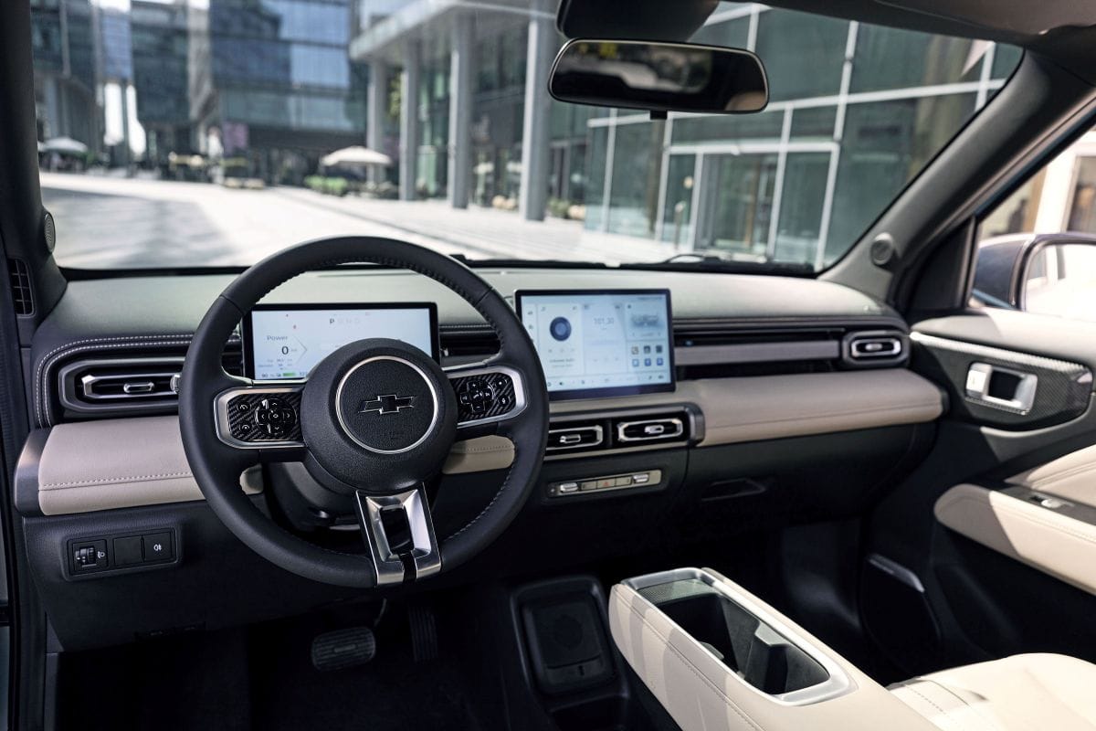 CHEVROLET SPARK EUV: UN SUV ELÉCTRICO CON ALMA DE LEYENDA Y CORAZÓN FUTURISTA ¡LO PROBAMOS! V12MAGAZINE El Chevrolet Spark EUV ya está en Colombia y redefine la movilidad urbana con tecnología real, autonomía confiable y seguridad pensada para la vida diaria. V12MAGAZINE