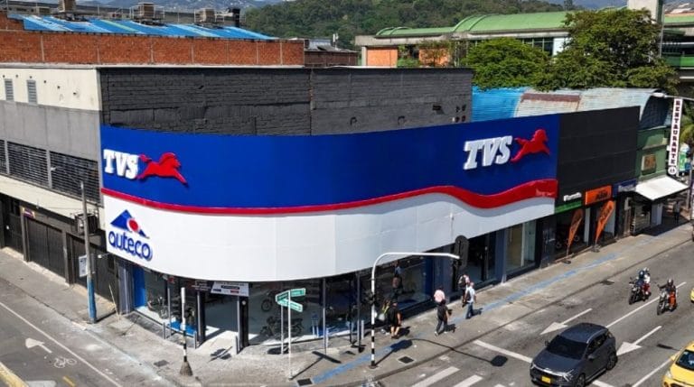 primer punto de venta experiencial de TVS