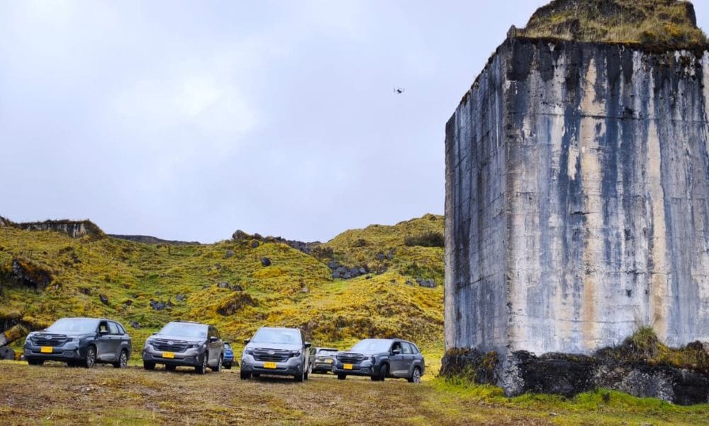 SUBARU FORESTER HÍBRIDA 2025: MÁS QUE UNA SUV, UNA PODEROSA EXPERIENCIA QUE NINGÚN RIVAL OFRECE V12MAGAZINE La nueva Subaru Forester en Colombia llega con espíritu renovado: tecnología híbrida, seguridad de primer nivel y un diseño robusto que redefine lo que significa aventurarse en cualquier camino. V12MAGAZINE