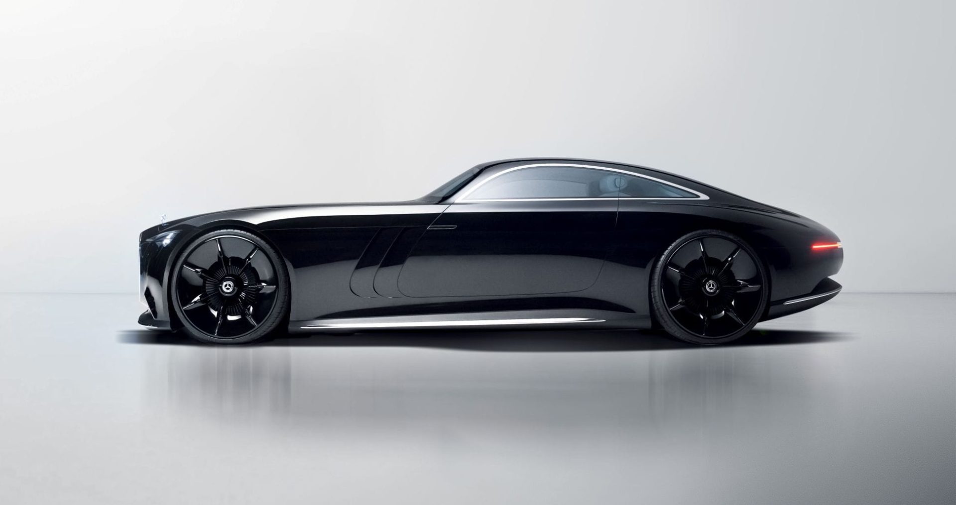 DEL ART DECO AL MAÑANA: EL MERCEDES-BENZ VISION ICONIC DESAFÍA EL TIEMPO V12MAGAZINE El Mercedes-Benz Vision Iconic redefine el futuro del automóvil con un diseño inspirado en el Art Deco, conducción automatizada de Nivel 4 y tecnología solar. Una obra maestra del lujo futurista. V12MAGAZINE