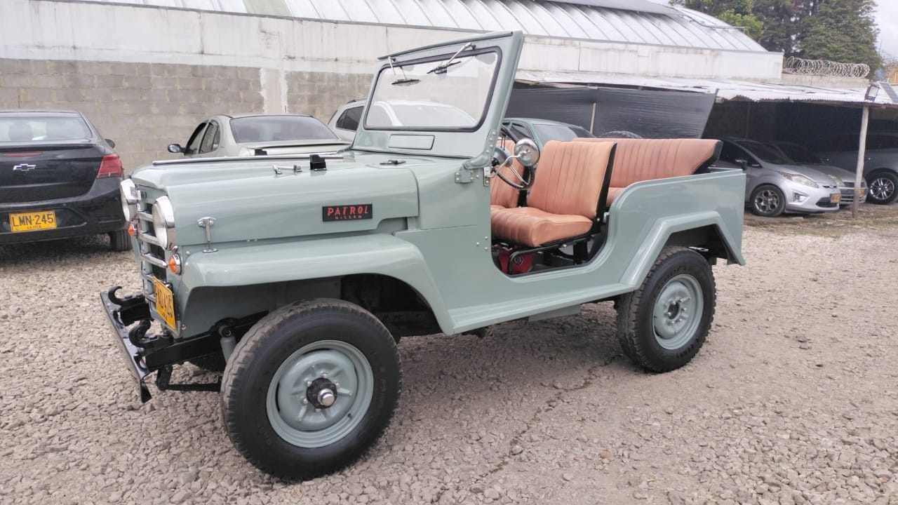 INCREÍBLES RELATOS DETRÁS DEL CONCURSO DONDE NISSAN PREMIA A LOS TRES CARROS MEJOR CUIDADOS EN COLOMBIA V12MAGAZINE Nissan premia a los tres carros mejor cuidados en Colombia durante su aniversario número 65. Descubre las historias, la pasión y el legado detrás de estos icónicos vehículos clásicos de la marca. V12MAGAZINE