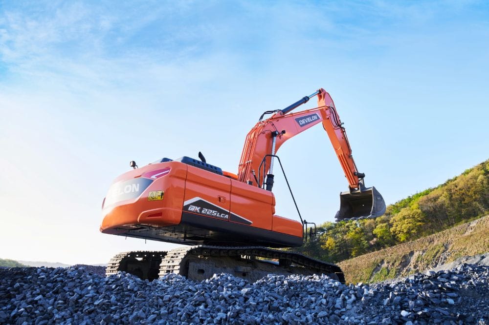 DEVELON LLEGA A COLOMBIA: LÍNEA DE EXCAVADORAS TIER 4 CON TELEMETRÍA V12MAGAZINE Develon presenta su nueva generación de excavadoras Tier 4/Stage V en Colombia: eficiencia, telemetría integrada y tecnologías que reducen consumo y emisiones. V12MAGAZINE