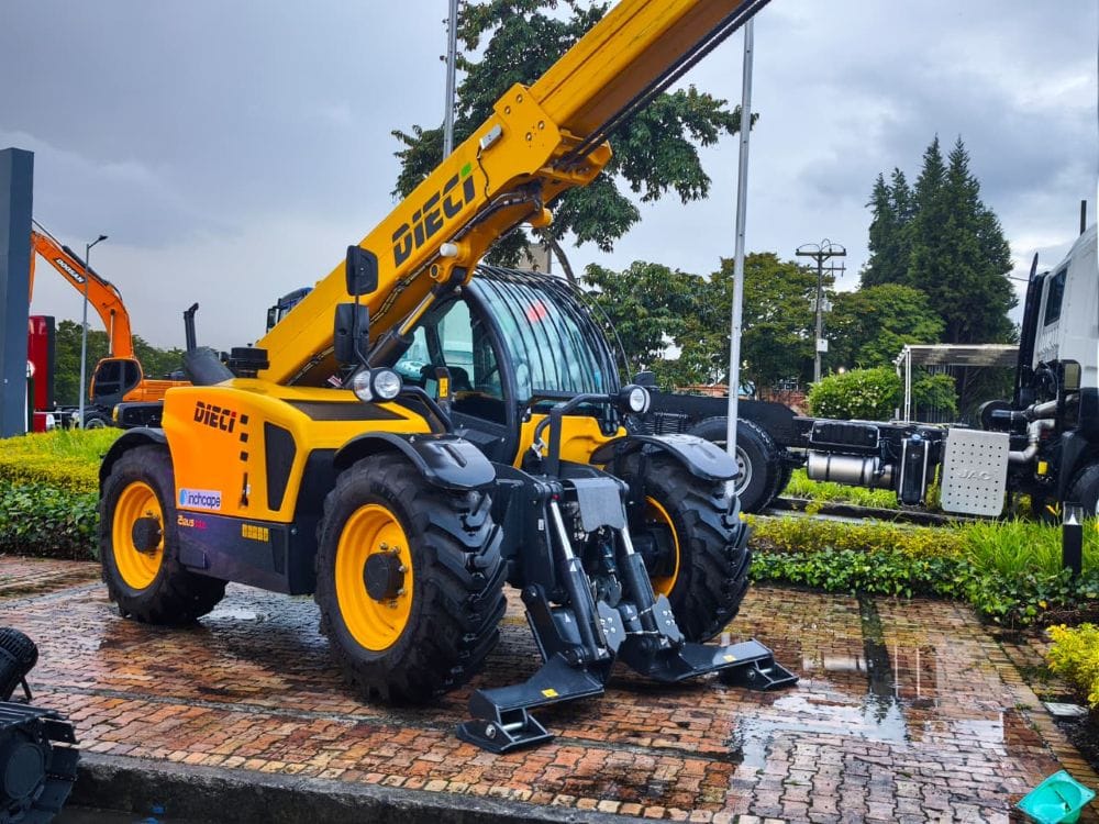 DEVELON LLEGA A COLOMBIA: LÍNEA DE EXCAVADORAS TIER 4 CON TELEMETRÍA V12MAGAZINE Develon presenta su nueva generación de excavadoras Tier 4/Stage V en Colombia: eficiencia, telemetría integrada y tecnologías que reducen consumo y emisiones. V12MAGAZINE