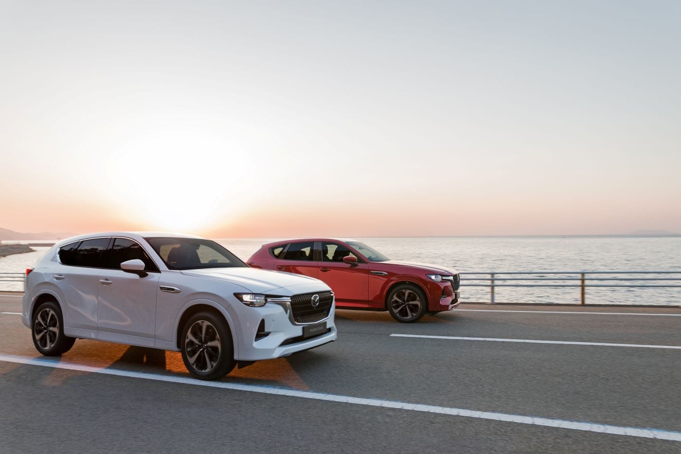 NO LA MIRES, MANÉJALA: LA MAZDA CX-60 HÍBRIDA ENCHUFABLE TE HARÁ CAMBIAR DE IDEA V12MAGAZINE Mazda CX-60 híbrida enchufable llega para redefinir lo que entendemos por un SUV premium con sistema PHEV. Con diseño elegante, potencia envolvente y tecnología de vanguardia, esta Mazda CX-60 híbrida enchufable promete conquistar al mercado colombiano. V12MAGAZINE