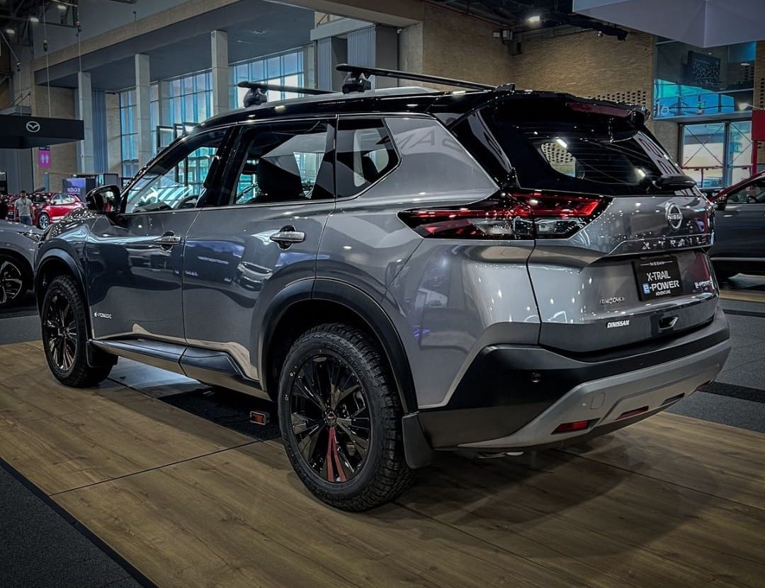 NISSAN EN EL SALÓN DEL AUTOMÓVIL DE BOGOTÁ: INNOVACIÓN, ELECTRIFICACIÓN Y AVENTURA EN UN MISMO LUGAR V12MAGAZINE Nissan celebra 65 años en Colombia con dos lanzamientos clave en el Salón del Automóvil de Bogotá: Qashqai e-POWER y X-Trail Adventure, tecnología, electrificación y desempeño avanzado. V12MAGAZINE