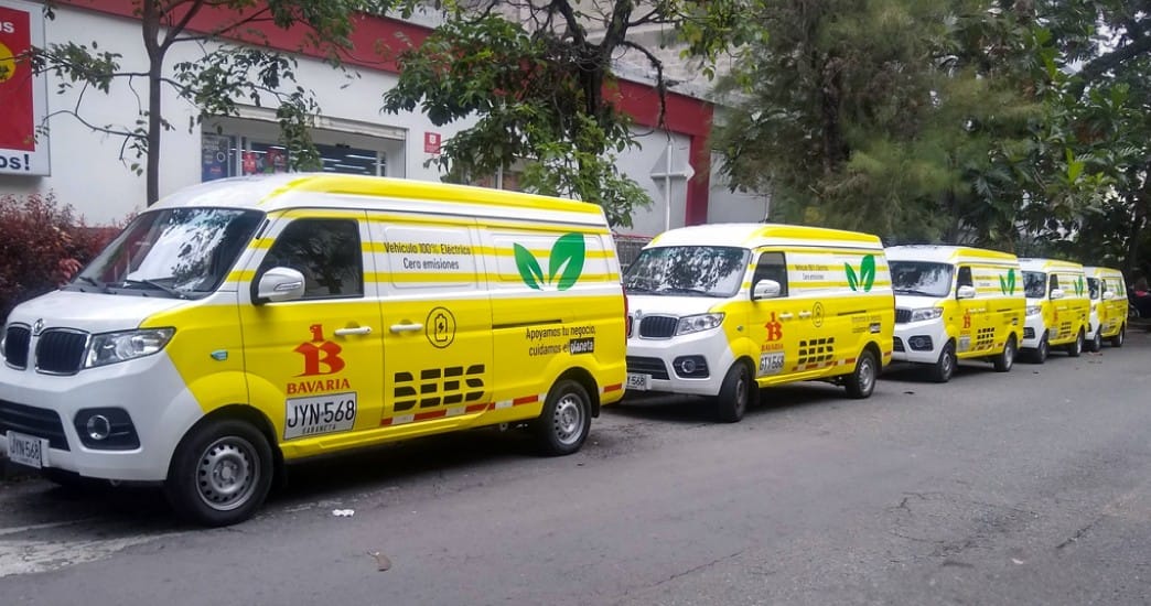 AUTECO BLUE CONSOLIDA UN AÑO DETERMINANTE PARA LA MOVILIDAD ELÉCTRICA EMPRESARIAL EN COLOMBIA V12MAGAZINE Auteco Blue movilidad eléctrica empresarial marca un año decisivo en Colombia, con cifras récord, liderazgo B2B y soluciones eléctricas que ya transforman la operación diaria de cientos de empresas. V12MAGAZINE